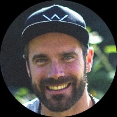 Daniel E.